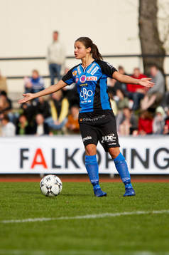 Emelia Erixon, Örebro