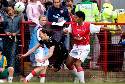 Hanna Ljungberg, Umeå, kapas av Mary Phillip, Arsenal