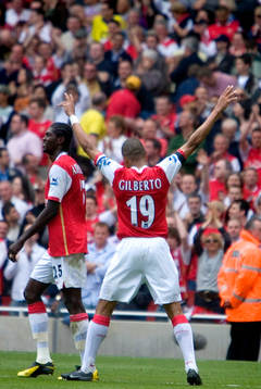 Gilberto, Arsenal, jubel