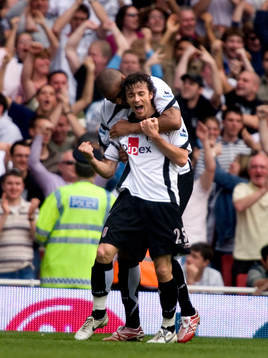 Simon Davies, Fulham, Jubel