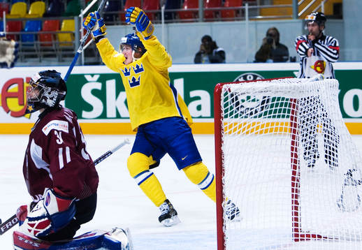 2-1, Fredrik Warg och Edgars Masakskis, målvakt
