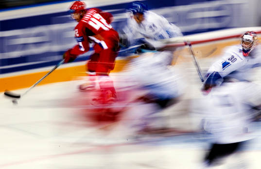 Fredrik Norrena, målvakt, Sergei Zinoviev och Toni