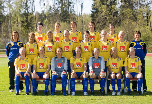 Bakre fr.v: Malin Engdahl, Lena Andersson, Lina Nilsson,