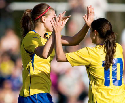 Maria Nordbarandt och Emma Stålhammar, Sverige, jubel