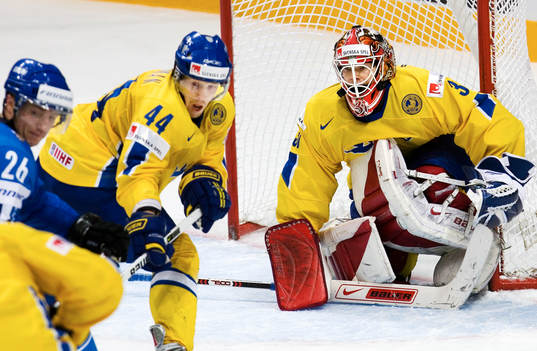 Johan Backlund, målvakt. Johan Åkerman och Jere Lehtinen