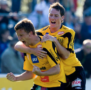 2-0, Tobias Johansson, som jublar ikapp med Johan Persson.