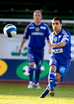 Arash Bayat