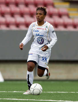 Elaine Moura, Umeå