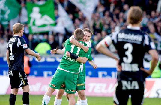 Petter Andersson kramar om Heidar Geir Juliusson, Hammarby