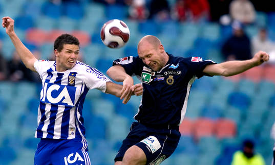 Marcus Berg, Göteborg, Thomas Hedlund, Gefle, luftduell,
