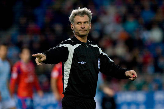 Peter Fröjdfeldt. domare