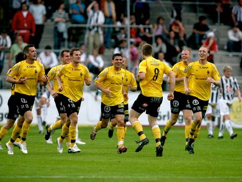 Anders Ekelund, Bunkeflo, har gjort 1-0. Jubel