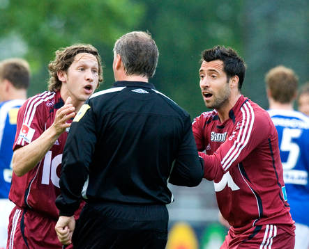 Andrej Komac och Matias Concha vill ha straff