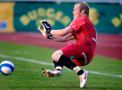 Rasmus Ryden, målvakt, Falkenberg, räddar en frispark