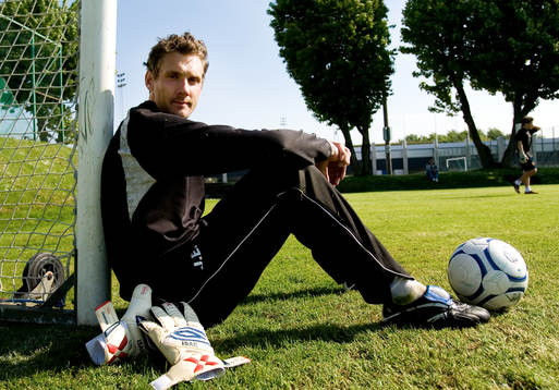 Andreas Isaksson tränar med Trelleborg
