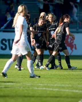 Ramona Bachmann, Umeå sköt in 1-0 till Umeå. Jubel