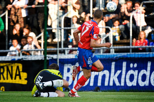 Henrik Larsson, jubel, 2-1