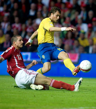 Johan Elmander, Sverige och Leon Andreasen, Danmark