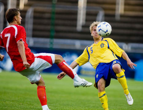 Almen Abdi, Sverige och Emil Johansson, Schweiz