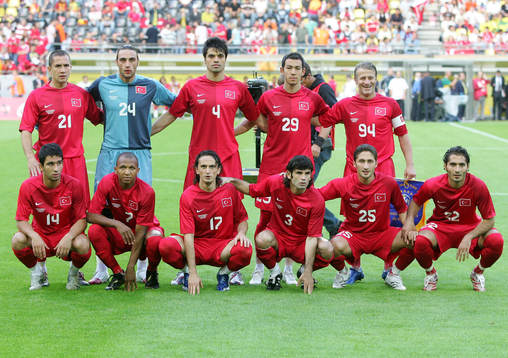 Lagbild, startelva, bakre raden frv, Emre Asik, Hakan