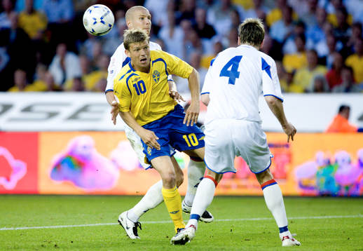Marcus Allbäck pressar på