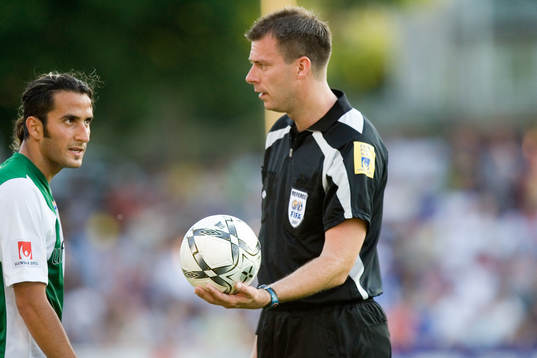 Erkan Zengin, HAmmarby och Daniel Stålhammar, domare