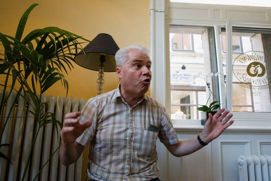 Fotboll, Roger Magnusson