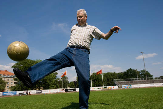 Fotboll, Roger Magnusson
