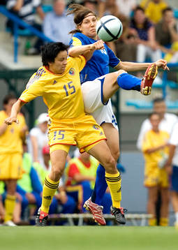 Câtâlina Gabriela Costas, Rumänien och Linda Forsberg,