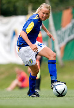 Josefine Öqvist, Sverige
