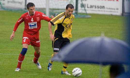 Regn, paraply, Burim Rexhepi, Hässleholm och Asim Berber,