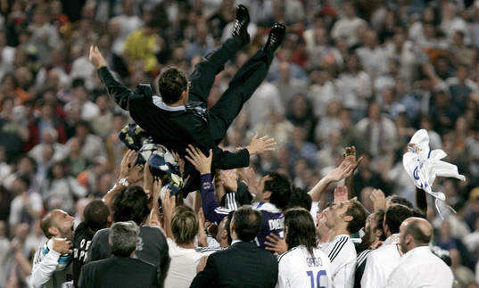 Fabio Capello, tränare, Real Madrid, hissas