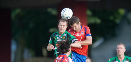 Fredrik Lundgren och Andreas Jakobsson. Nickduell