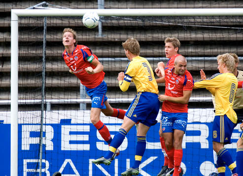 Marcus Nilsson nickar undan
