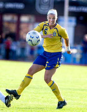 Sara Thunebro, Sverige