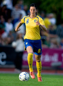Lotta Schelin, Sverige