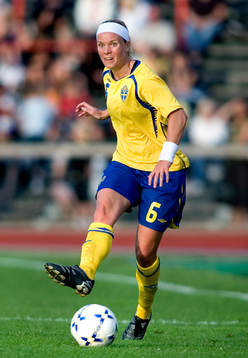Sara Thunebro, Sverige