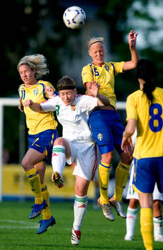 Victoria Svensson, Anita Pádár, Ungern, Caroline Seger,