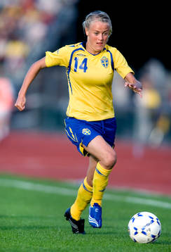 Josefine Öqvist, Sverige