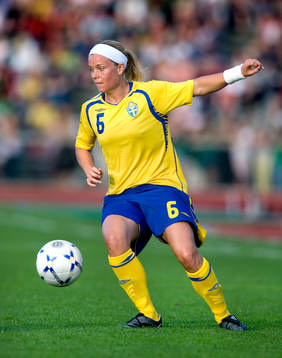 Sara Thunebro, Sverige