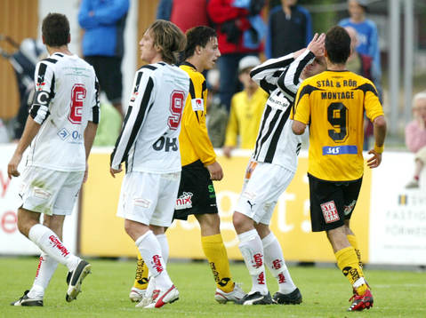Erton Fejzulahu, Mjällby, slår Sylvias spelare