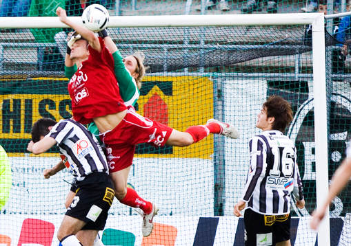 Sebastian Karlsson, målvakt, Landskrona och Sphetim Hasani