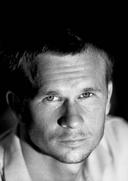 Fotboll, Tobias Linderoth, porträtt, svartvitt,