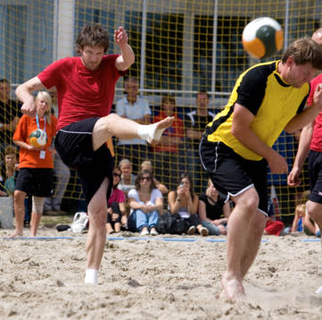 Mikael Nilsson volleyskjuter