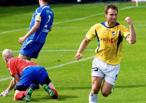 Jörgen Svensson, IFK Malmö har gjort 2-1. Jubel