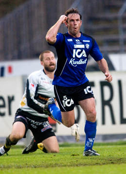 Hasse Mattisson, Halmstad satte 3-0 målet bakom Johan