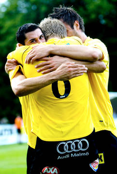 Vedad Aganovic, Bunkeflo har gjort 2-0. Jubel