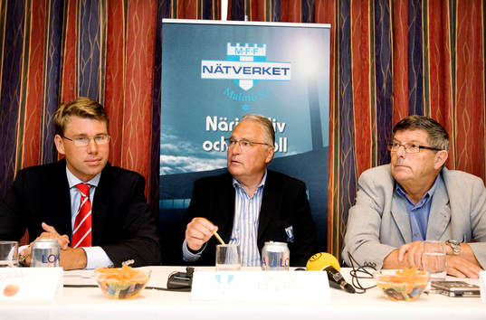Fotboll, Malmö FF har presskonferens och berättar att