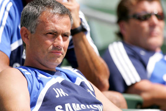 Jose Mourinho, tränare, Chelsea tittar på när David