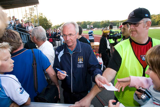 Sven-Göran Eriksson, tränare, Manchester City, autografer